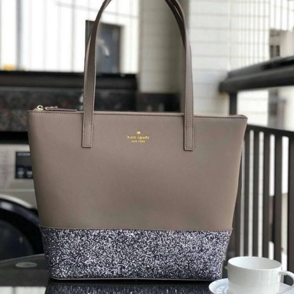 🍒NWT🍒 KATE SPADE GLITTER DIPPED ZIP TOP T - Picture 3 of 3